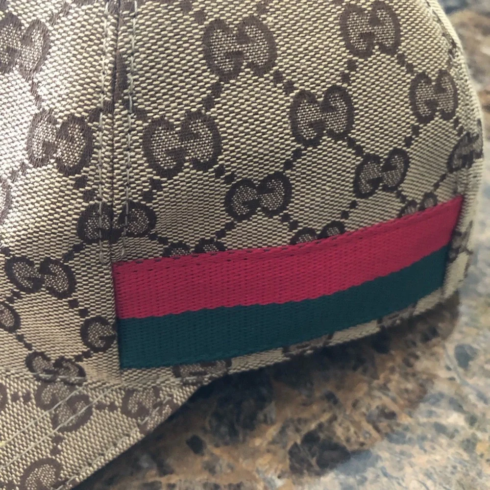 Gucci Beige GG Canvas Baseball Cap with Red & Green Accent
